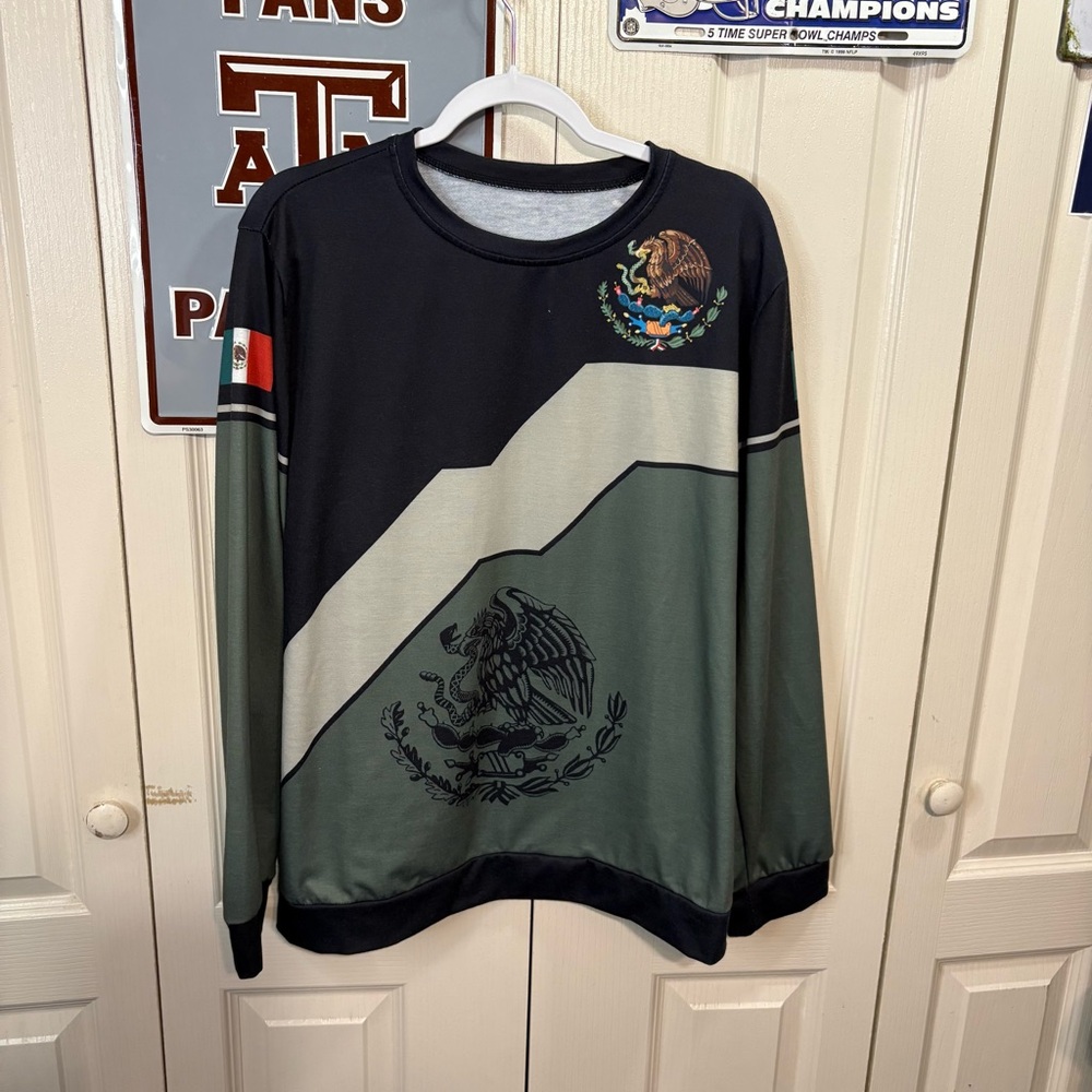 Mexican Flag Themed Sweatshirt